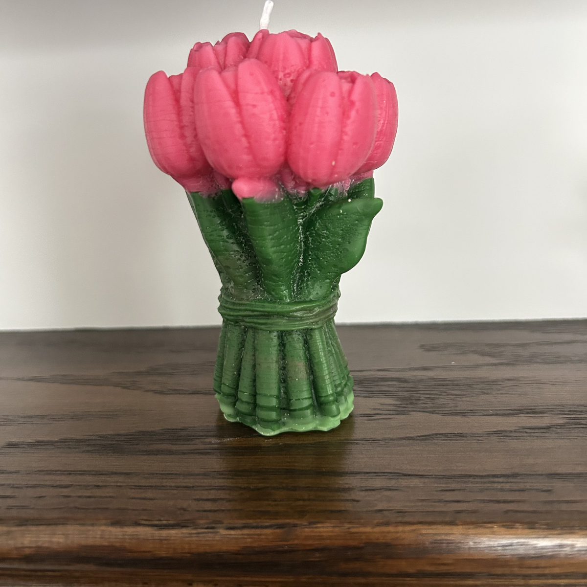 The Éphémère Bouquet Candle — Hand-Poured Soy Tulips