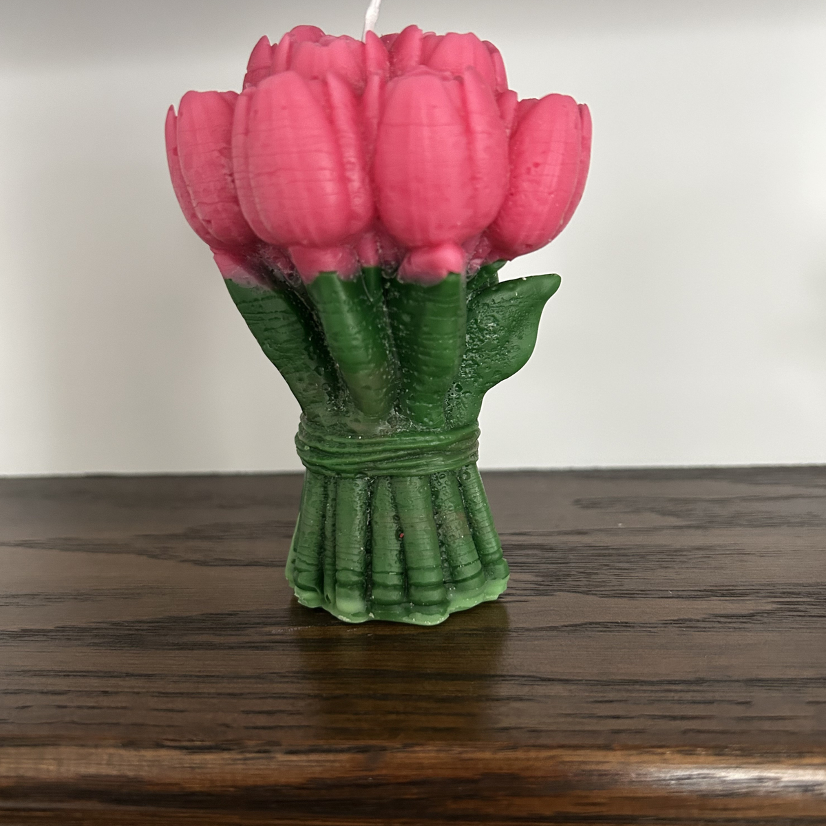 The Éphémère Bouquet Candle — Hand-Poured Soy Tulips