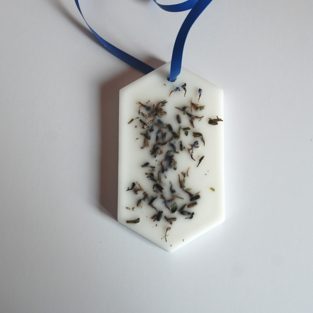 The Lavande Bleue Sachet — Botanical Wax, Real Dried Lavender Buds