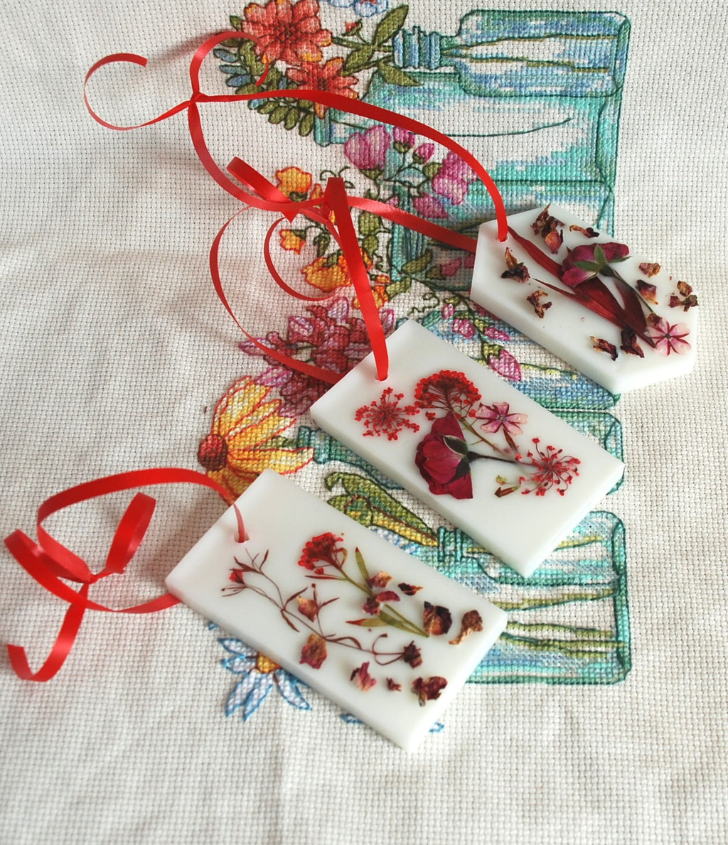 The Prairie Sachet — Botanical Wax, Real Field Flowers