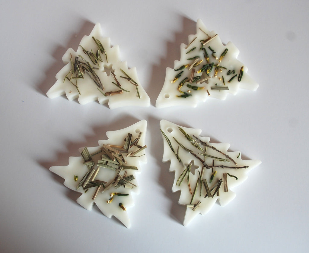The Petit Sapin Sachet — Botanical Wax, Real Dried Botanicals