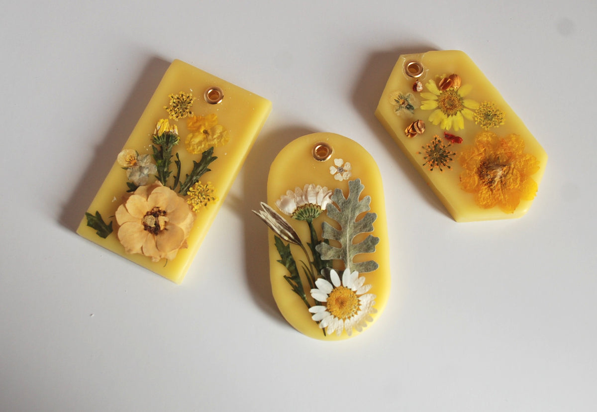 The Jardin Doré Sachet — Botanical Wax, Real Dried Botanicals