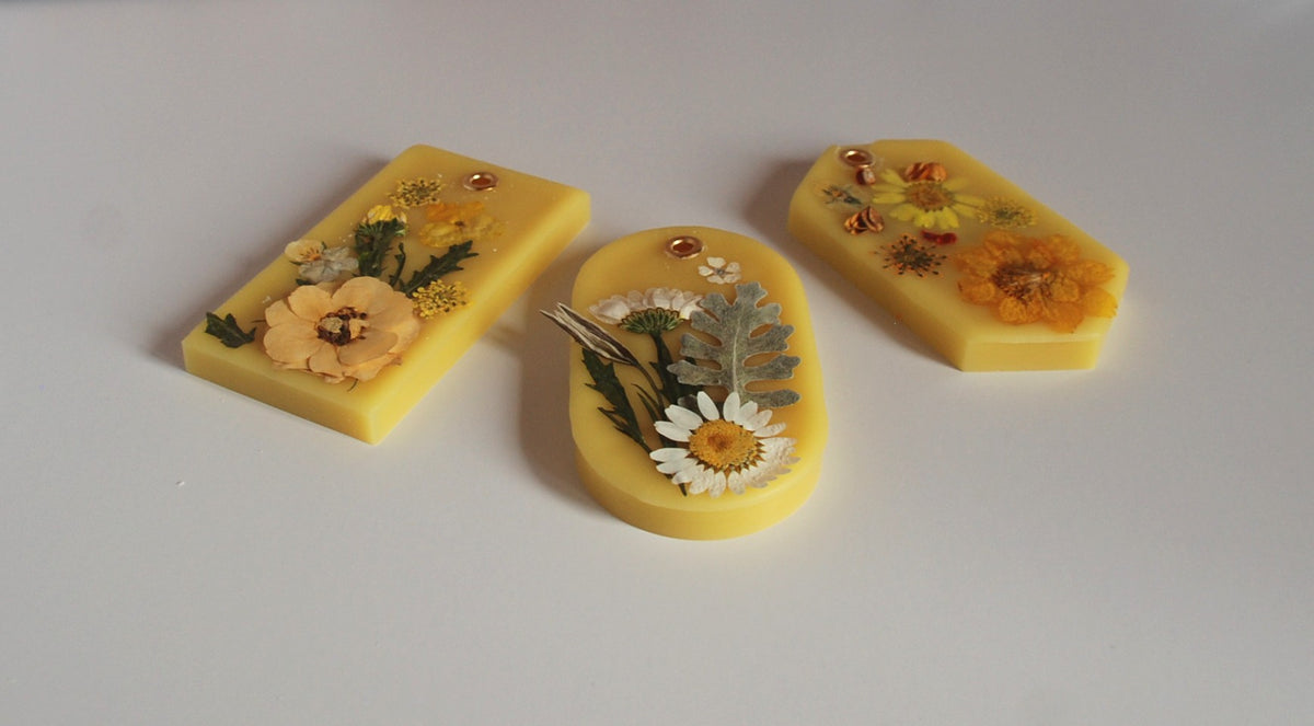 The Jardin Doré Sachet — Botanical Wax, Real Dried Botanicals